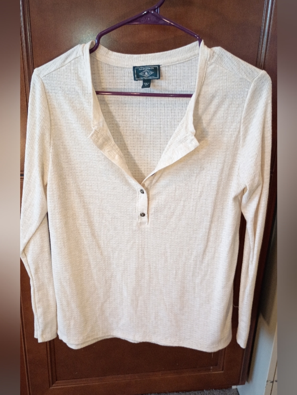 G.H. Bass & Co. Cream Ribbed Henley Long-Sleeve Top